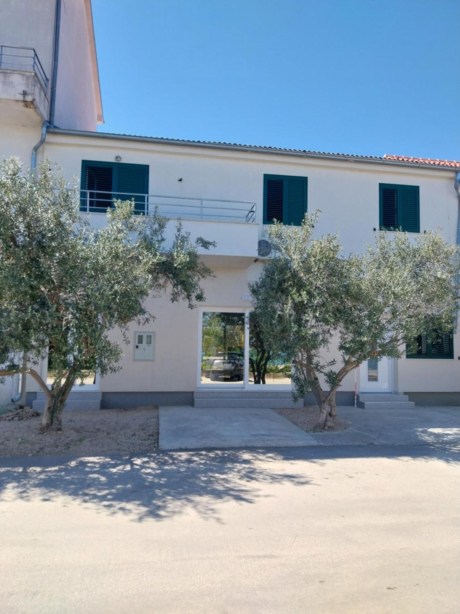 Beach Apartment Ana With Sea View, Balcony, Garden & Bbq, Murter - Dalmatia Bagian luar foto