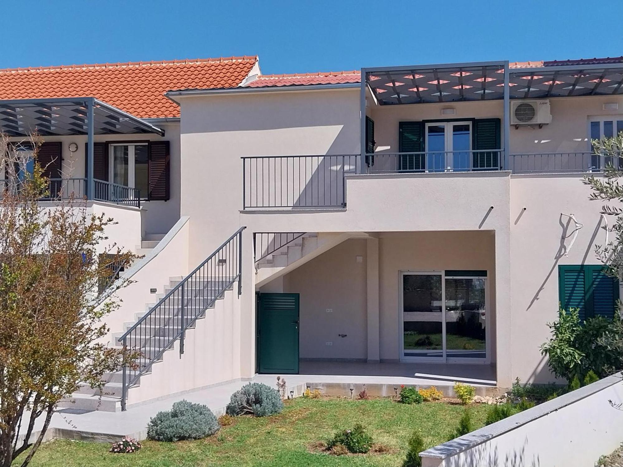 Beach Apartment Ana With Sea View, Balcony, Garden & Bbq, Murter - Dalmatia Bagian luar foto