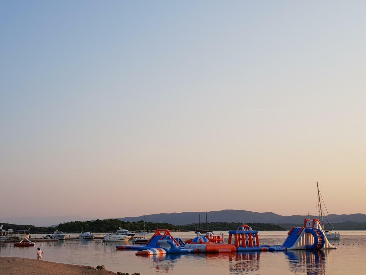 Beach Apartment Ana With Sea View, Balcony, Garden & Bbq, Murter - Dalmatia Bagian luar foto